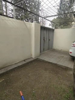 İcarə köhnə tikili 3 otaqlı 85 m², Nəriman Nərimanov m.-17