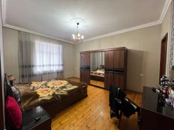 Satılır ev/villa 9 otaqlı 351.9 m²,  Azadlıq prospekti m.-12