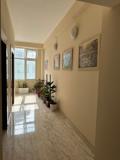 Satılır yeni tikili 4 otaqlı 200 m²,  28 May m.-18