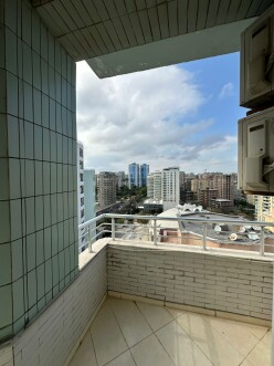 Satılır yeni tikili 4 otaqlı 200 m²,  28 May m.-17