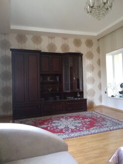 İcarə köhnə tikili 2 otaqlı 70 m²,  Sahil m.-6