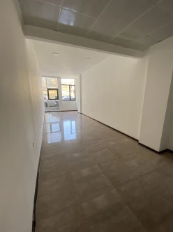 İcarə ofis 1 otaqlı 32 m², 28 May m.