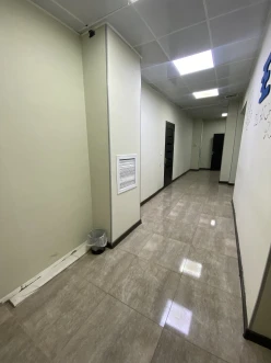 İcarə ofis 5 otaqlı 130 m², 28 May m.-2