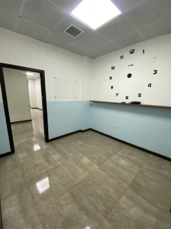 İcarə ofis 5 otaqlı 130 m², 28 May m.-5