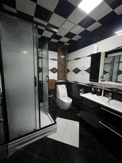 Satılır yeni tikili 3 otaqlı 100 m²,  8 Noyabr m.-7