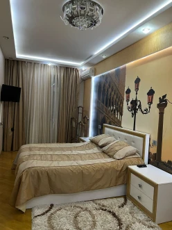 Satılır yeni tikili 3 otaqlı 100 m²,  8 Noyabr m.-3