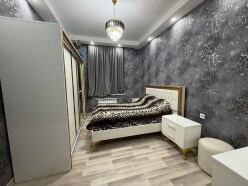 Satılır köhnə tikili 2 otaqlı 75 m²,  Bakıxanov-7