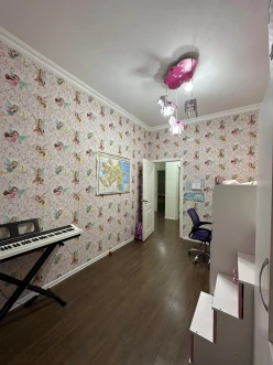 Satılır yeni tikili 3 otaqlı 85 m², İnşaatçılar m.-8 Satılır yeni tikili 3 otaqlı 85 m², İnşaatçılar m.-8