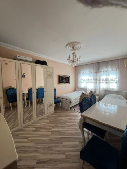 Satılır köhnə tikili 5 otaqlı 120 m²,  İnşaatçılar m.-9