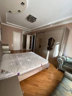 Satılır yeni tikili 3 otaqlı 147 m², Elmlər Akademiyası m.-8