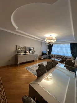 Satılır yeni tikili 3 otaqlı 147 m², Elmlər Akademiyası m.-16