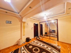 Satılır yeni tikili 4 otaqlı 220 m², Nəsimi r.-28