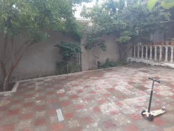 Satılır ev/villa 3 otaqlı 110 m², Azadlıq prospekti m.-41