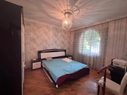 Satılır ev/villa 6 otaqlı 200 m², İnşaatçılar m.-3