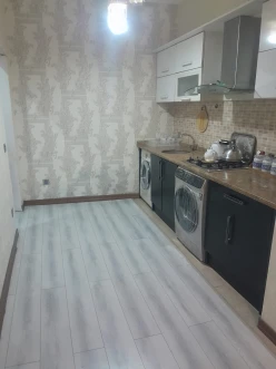 Satılır ev/villa 3 otaqlı 110 m², Azadlıq prospekti m.-27