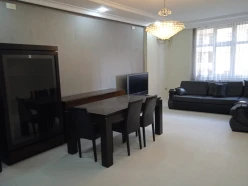 Satılır yeni tikili 2 otaqlı 90 m², İçəri Şəhər m.-11