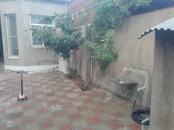 Satılır ev/villa 3 otaqlı 110 m², Azadlıq prospekti m.-30