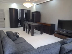 Satılır yeni tikili 2 otaqlı 90 m², İçəri Şəhər m.-2