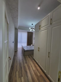 Satılır yeni tikili 2 otaqlı 75 m², Azadlıq prospekti m.-8