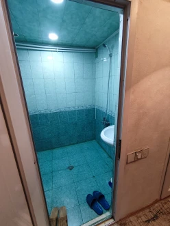 Satılır köhnə tikili 2 otaqlı 60 m², Əhmədli m.-11 Satılır köhnə tikili 2 otaqlı 60 m², Əhmədli m.-11