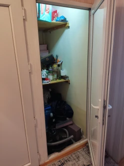 Satılır köhnə tikili 2 otaqlı 60 m², Əhmədli m.-8 Satılır köhnə tikili 2 otaqlı 60 m², Əhmədli m.-8