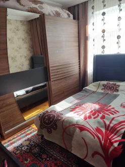 Satılır köhnə tikili 2 otaqlı 60 m², Əhmədli m.-15 Satılır köhnə tikili 2 otaqlı 60 m², Əhmədli m.-15