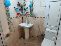 Satılır yeni tikili 6 otaqlı 210 m²,  Elmlər Akademiyası m.-6