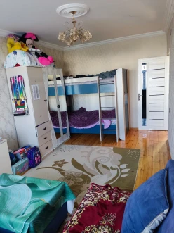 Satılır köhnə tikili 2 otaqlı 60 m², Əhmədli m.-19 Satılır köhnə tikili 2 otaqlı 60 m², Əhmədli m.-19