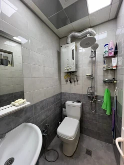 İcarə köhnə tikili 3 otaqlı 75 m², İnşaatçılar m.-9