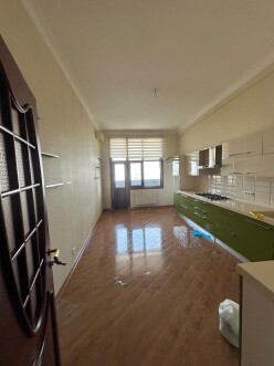Satılır yeni tikili 4 otaqlı 200 m²,  Nəsimi-5