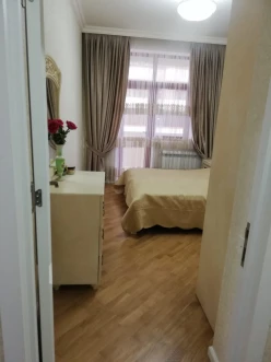 Satılır yeni tikili 3 otaqlı 140 m², 20 yanvar m.-8