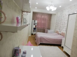 Satılır yeni tikili 3 otaqlı 140 m², 20 yanvar m.-6