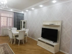 Satılır yeni tikili 3 otaqlı 140 m², 20 yanvar m.-3