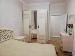 Satılır yeni tikili 3 otaqlı 140 m², 20 yanvar m.-7