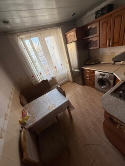 İcarə köhnə tikili 3 otaqlı 65 m², Həzi Aslanov m.-4 İcarə köhnə tikili 3 otaqlı 65 m², Həzi Aslanov m.-4