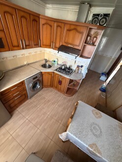 İcarə köhnə tikili 3 otaqlı 65 m², Həzi Aslanov m.-6 İcarə köhnə tikili 3 otaqlı 65 m², Həzi Aslanov m.-6