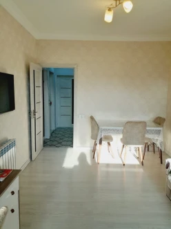 Satılır yeni tikili 3 otaqlı 55 m², İnşaatçılar m.-3