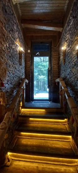 Satılır obyekt 190 m²,  İnşaatçılar m.