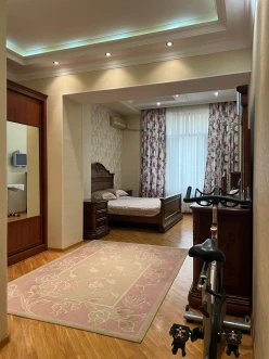 İcarə köhnə tikili 3 otaqlı 110 m²,  Səbail-5