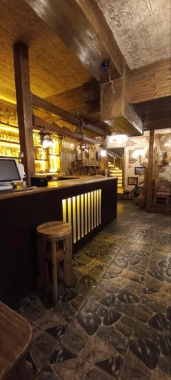 Satılır obyekt 190 m²,  İnşaatçılar m.-2