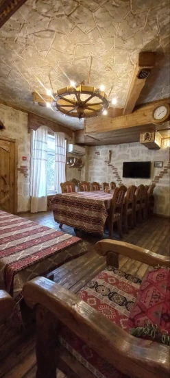 Satılır obyekt 190 m²,  İnşaatçılar m.-10