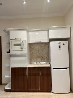İcarə köhnə tikili 3 otaqlı 110 m²,  Səbail-7