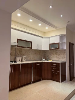 İcarə köhnə tikili 3 otaqlı 110 m²,  Səbail-6