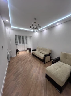 İcarə köhnə tikili 2 otaqlı 60 m²,  İnşaatçılar m.-5