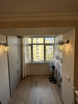 Satılır köhnə tikili 1 otaqlı 40 m²,  Elmlər Akademiyası m.-7