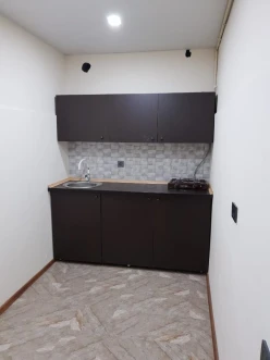 İcarə ofis 3 otaqlı 70 m², Səbail r.-8