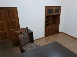 İcarə ofis 3 otaqlı 70 m², Səbail r.-2