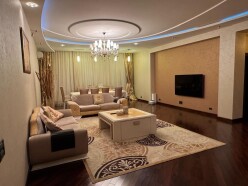 Satılır yeni tikili 4 otaqlı 200 m², Elmlər Akademiyası m. Satılır yeni tikili 4 otaqlı 200 m², Elmlər Akademiyası m.