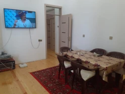 Satılır ev/villa 8 otaqlı 240 m², İnşaatçılar m.-11