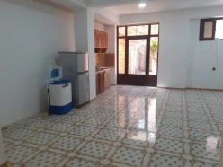 Satılır ev/villa 8 otaqlı 240 m², İnşaatçılar m.-32